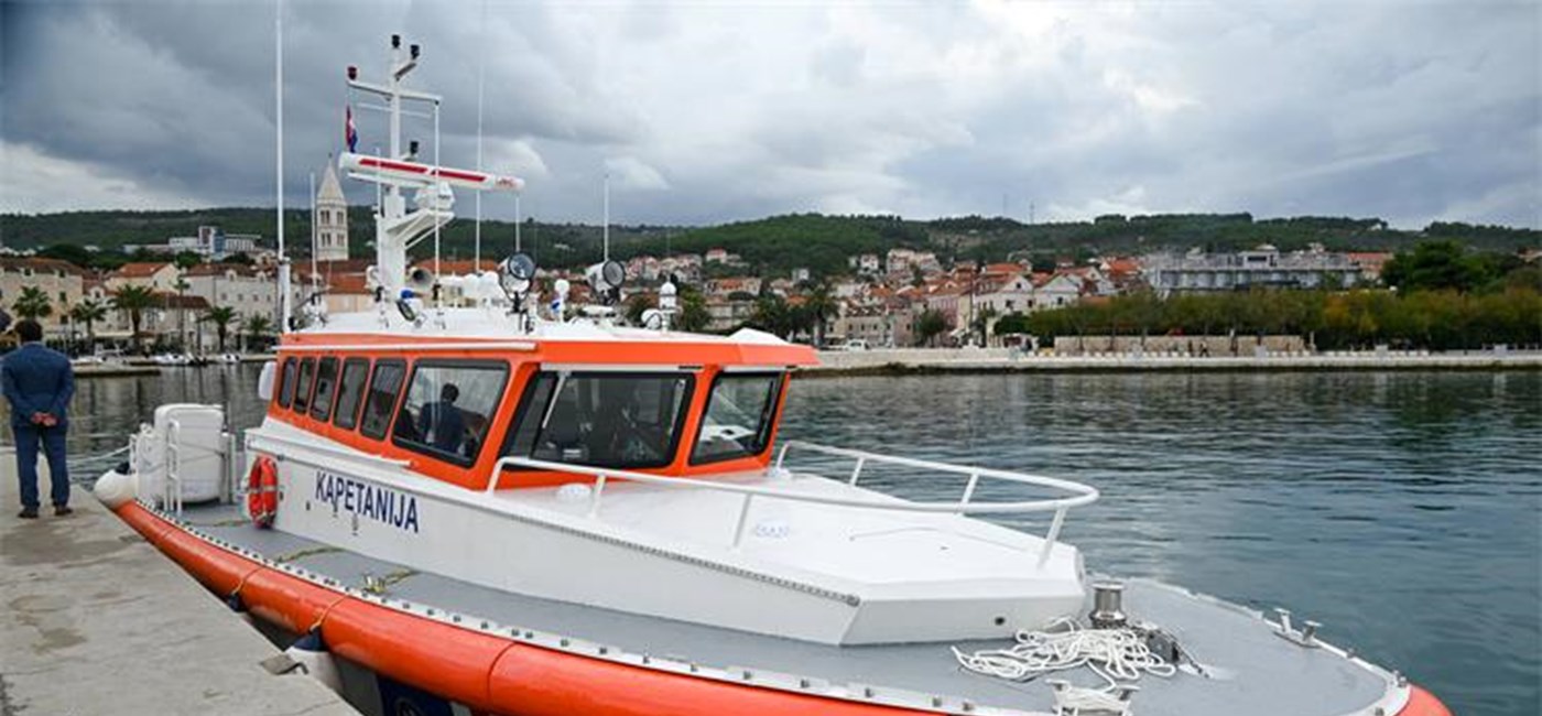 Beroš: Primopredajom posljednje šeste brze brodice Hrvatska dobiva sveobuhvatnu hitnu pomorsku medicinsku službu 